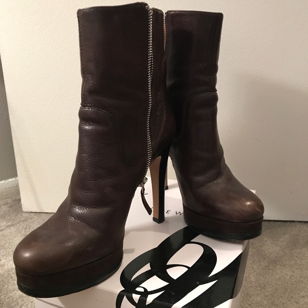 Ankle boots